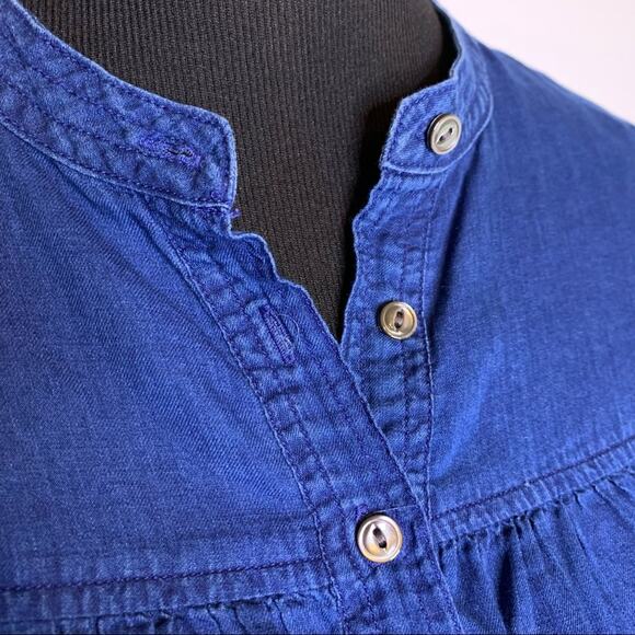 J Crew dark blue chambray popover button top size 2 - Picture 3 of 12